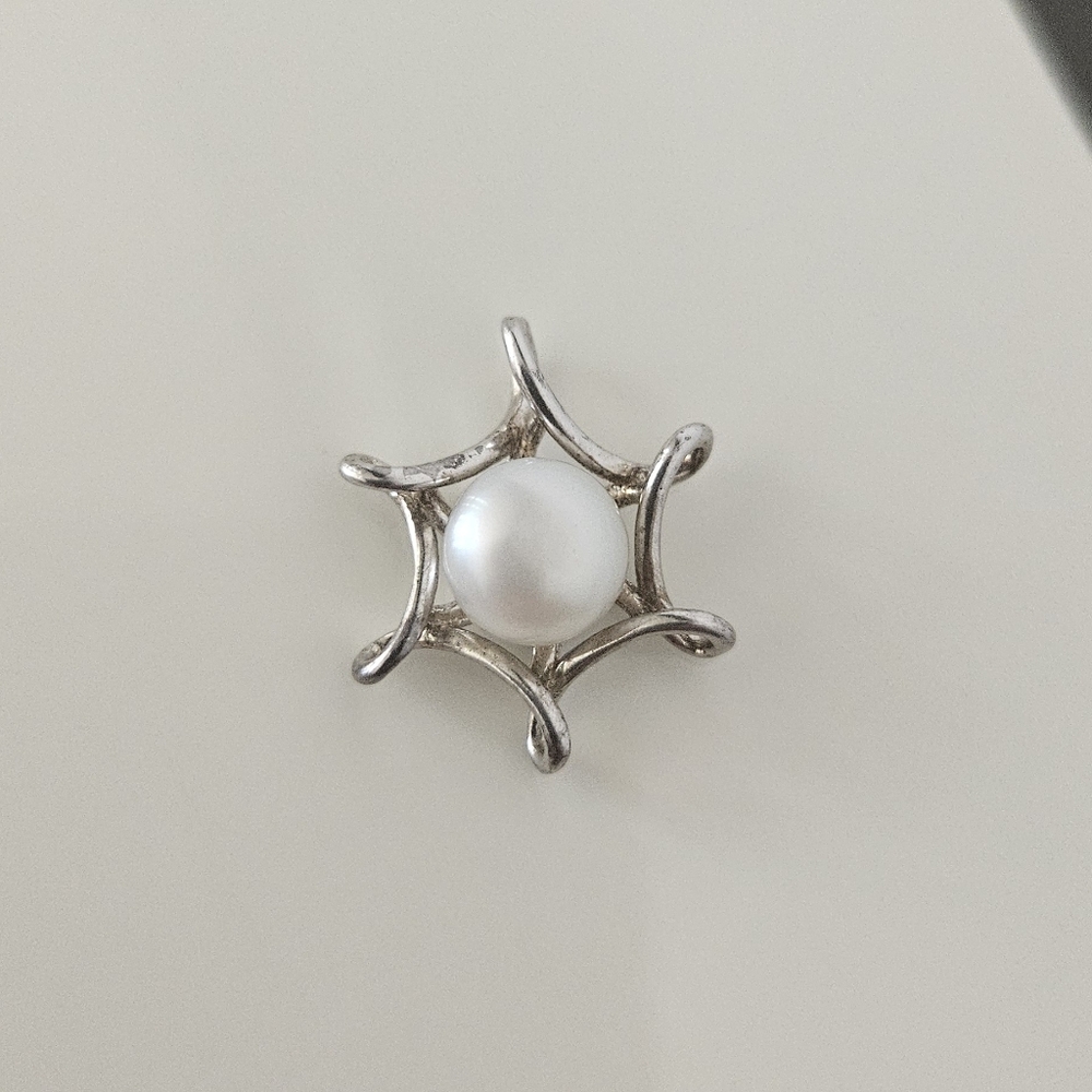 Sterling Silver Pearl Pendant